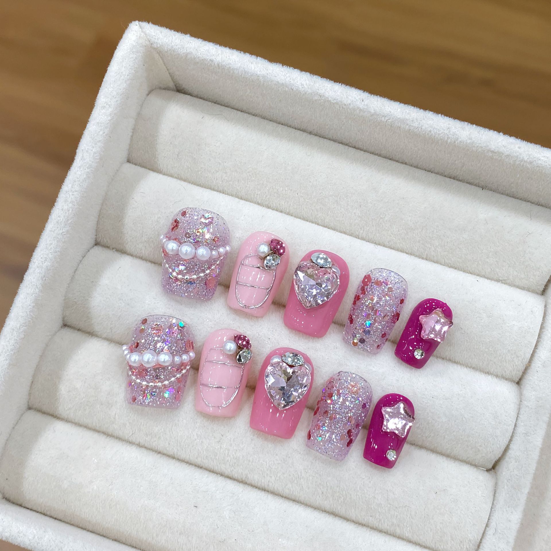 Nail Art Gliter - El yapımı çivi üzerinde parlak pullu